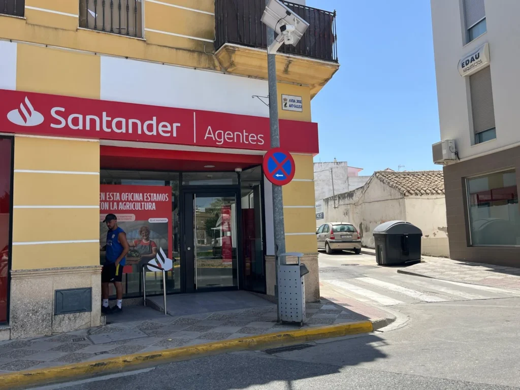 Solar Avda. Jose Antonio Gallego-El Cuervo