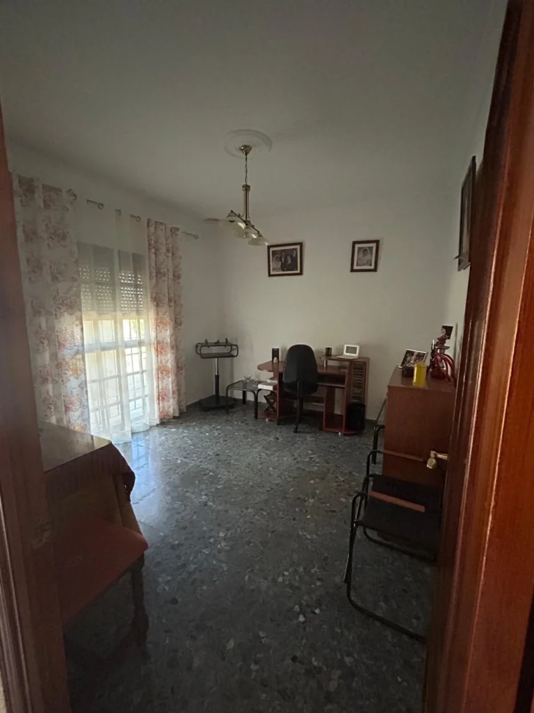 Chalet con piscina-El Cuervo
