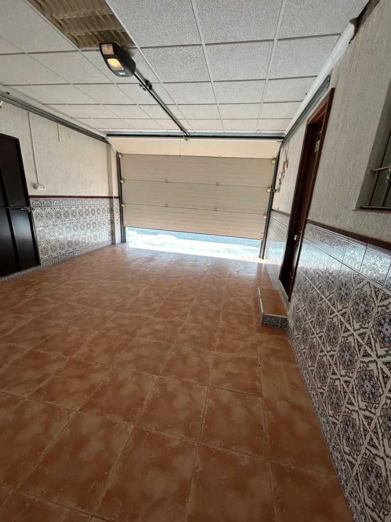 Chalet con piscina-El Cuervo