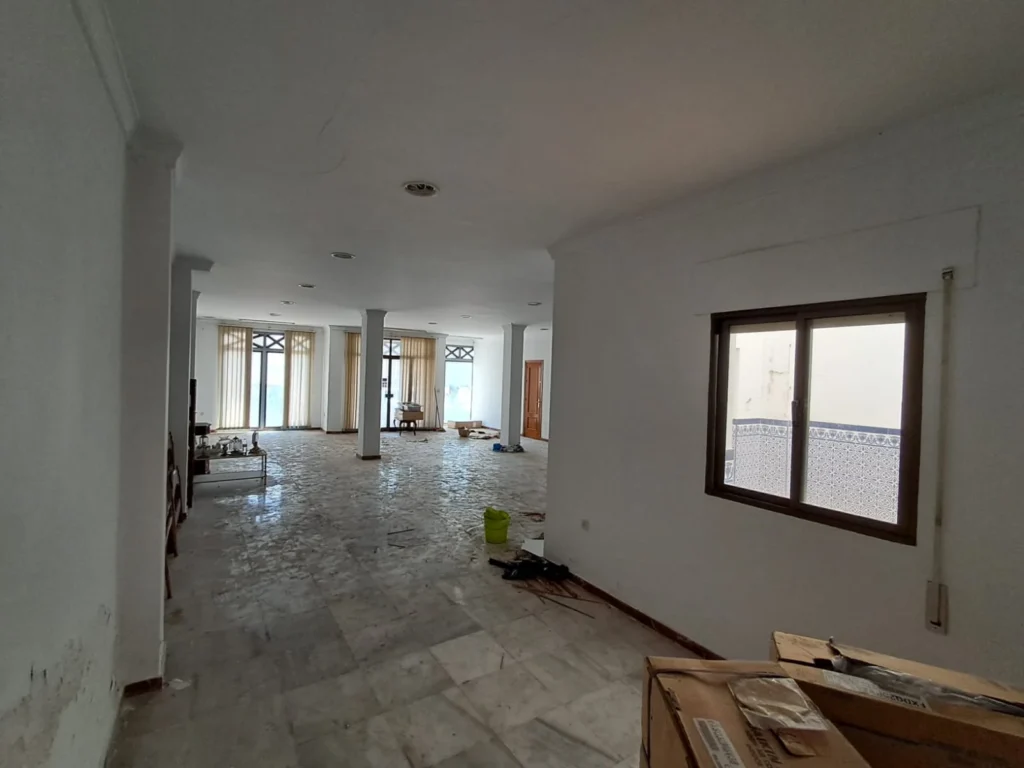 Edificio tres plantas en venta-El Cuervo de Sevilla