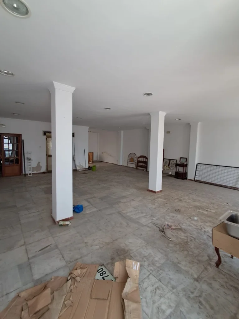 Edificio tres plantas en venta-El Cuervo de Sevilla