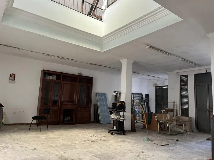 Edificio tres plantas en venta-El Cuervo de Sevilla