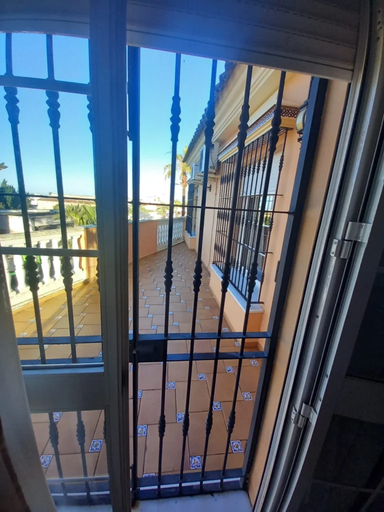 Piso en Fernado Camara en venta-El Cuervo