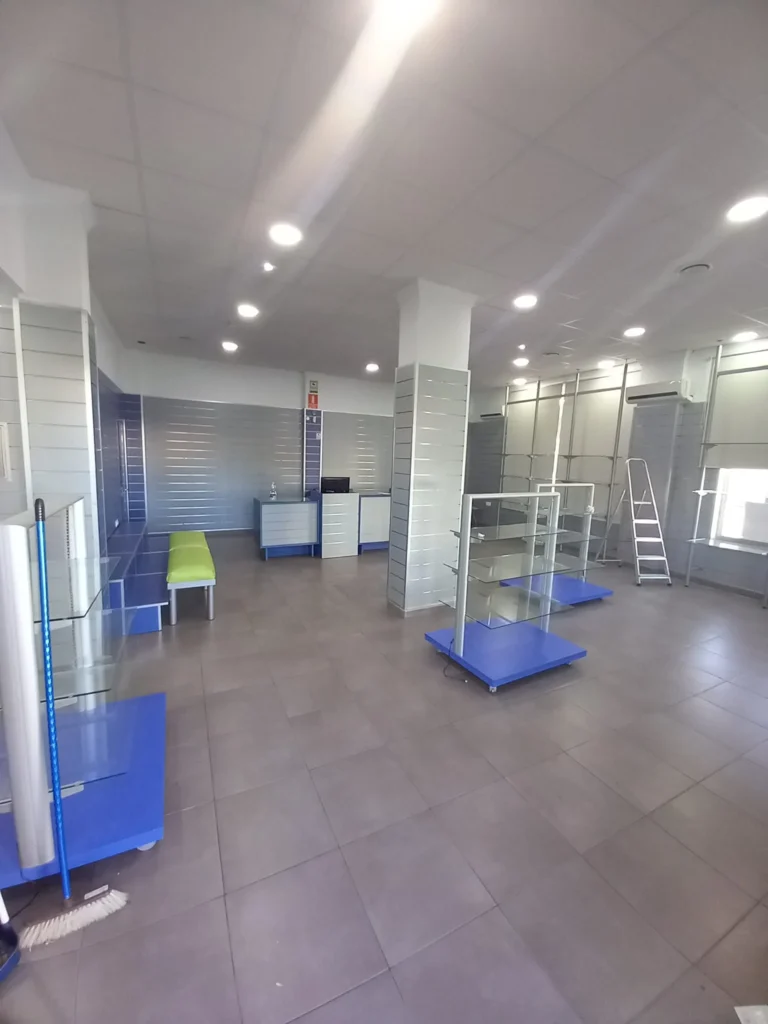 Locales Alquiler o Venta-El Cuervo de Sevilla