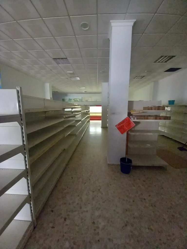 Local Comercial venta-El Cuervo de Sevilla