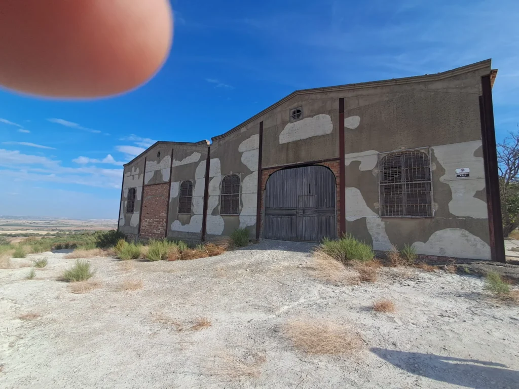 Finca agrícola con 2 naves-El Cuervo de Sevilla