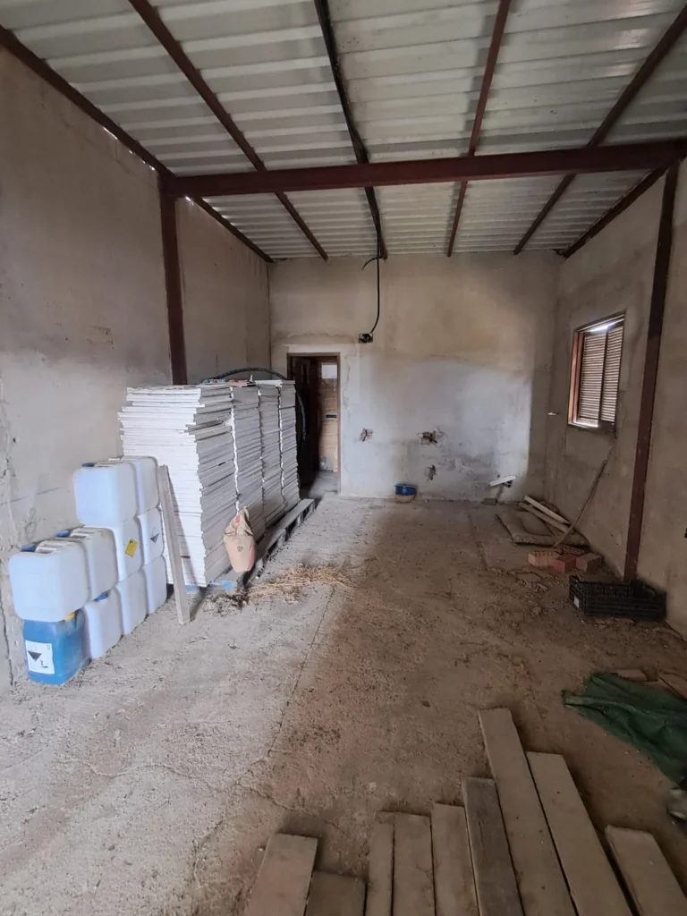 Finca agrícola con 2 naves-El Cuervo de Sevilla
